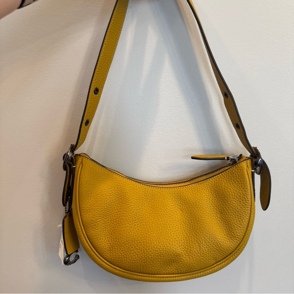 COACH Soft Pebble Leather Luna Shoulder Bag ~NWT~ Flax CC439 - Picture 10 of 10